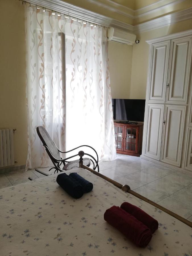 Inna'S Rooms In The History Center Catânia Exterior foto