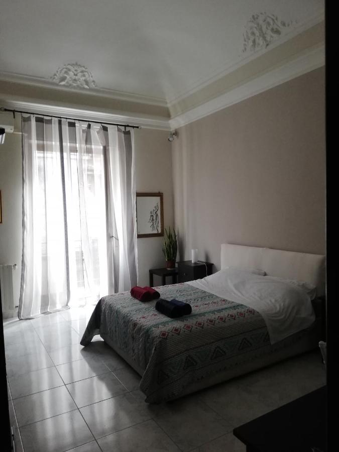 Inna'S Rooms In The History Center Catânia Exterior foto